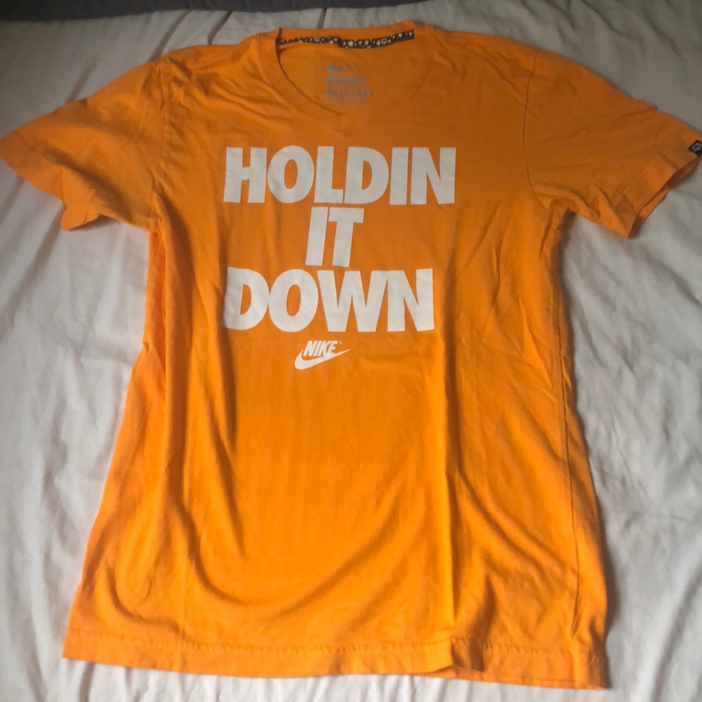 Nike Graphic Tee